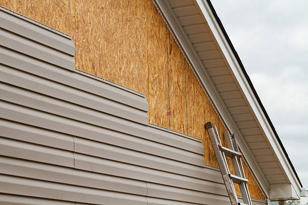 24/7 Emergency Siding Installation experts in Strongstown, PA